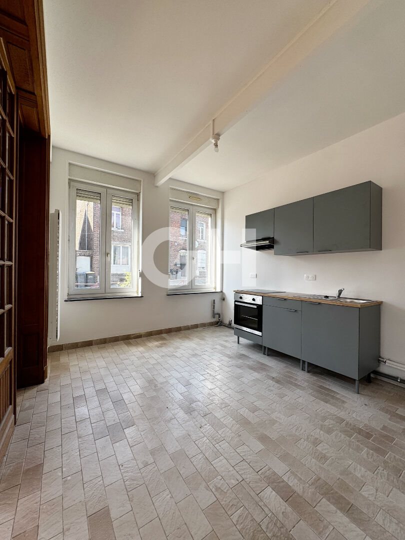 Appartement à louer, 67m², Bavay