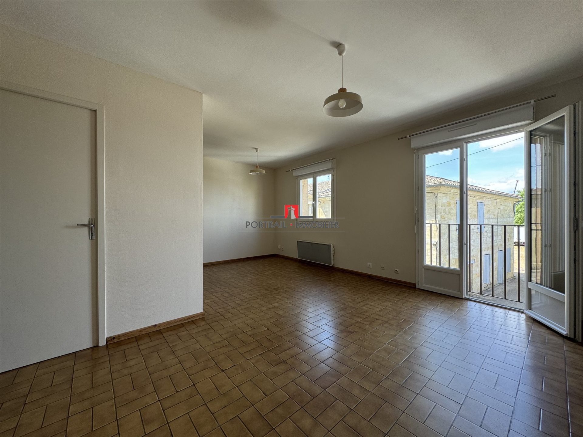 Appartement à louer, 69m², Blaye