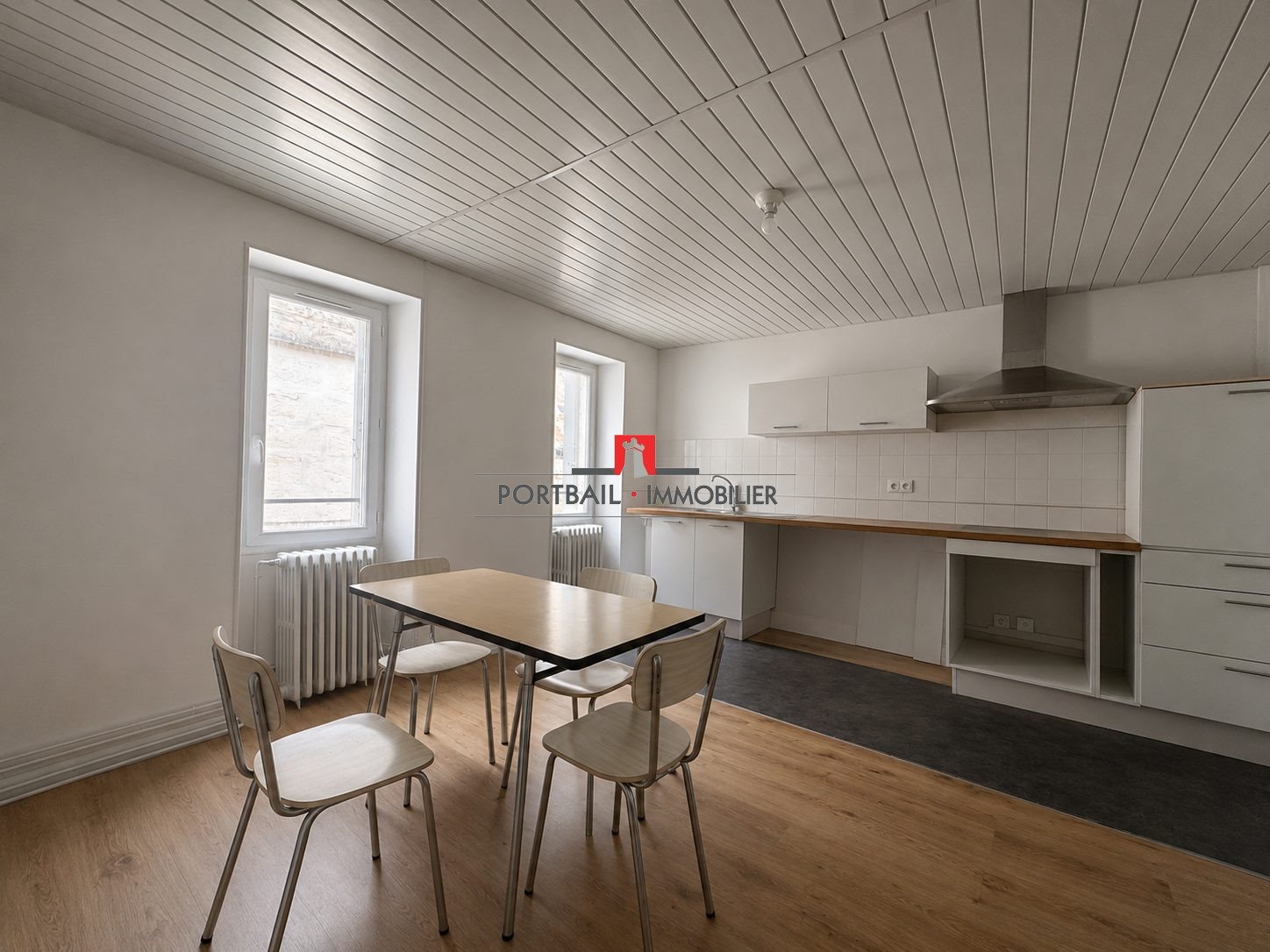 Appartement à louer, 98m², Blaye