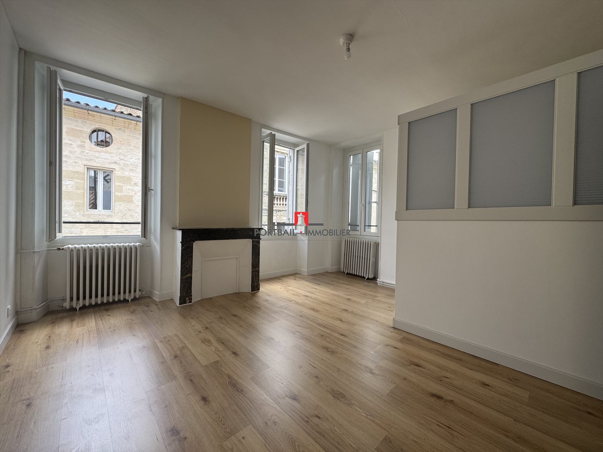 Appartement à louer, 98m², Blaye