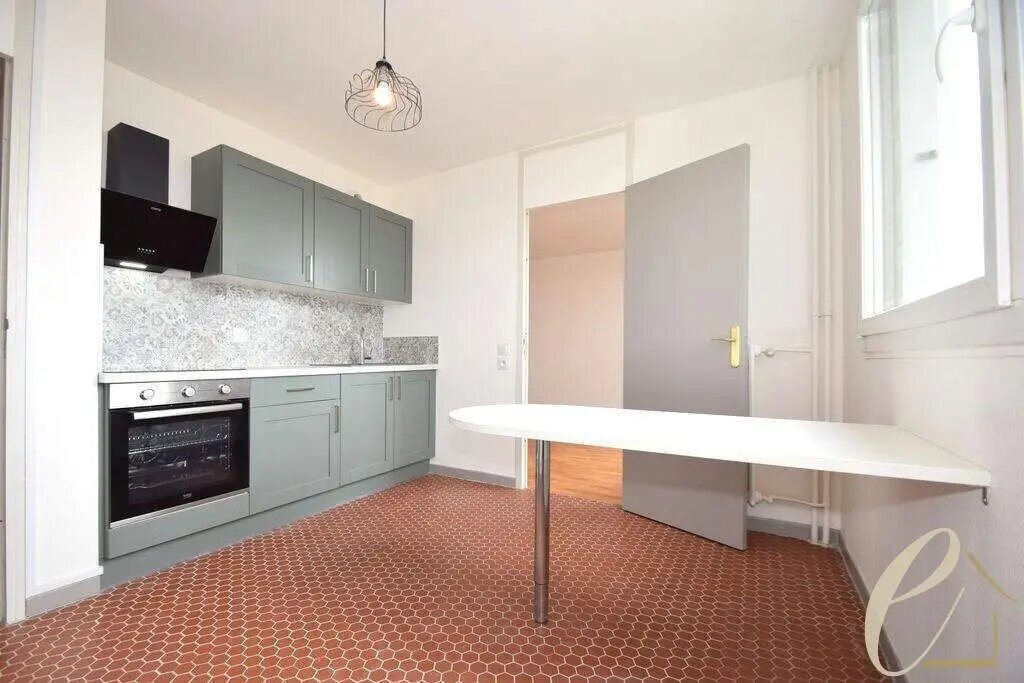 Appartement à louer, 81m², Lyon 8ème