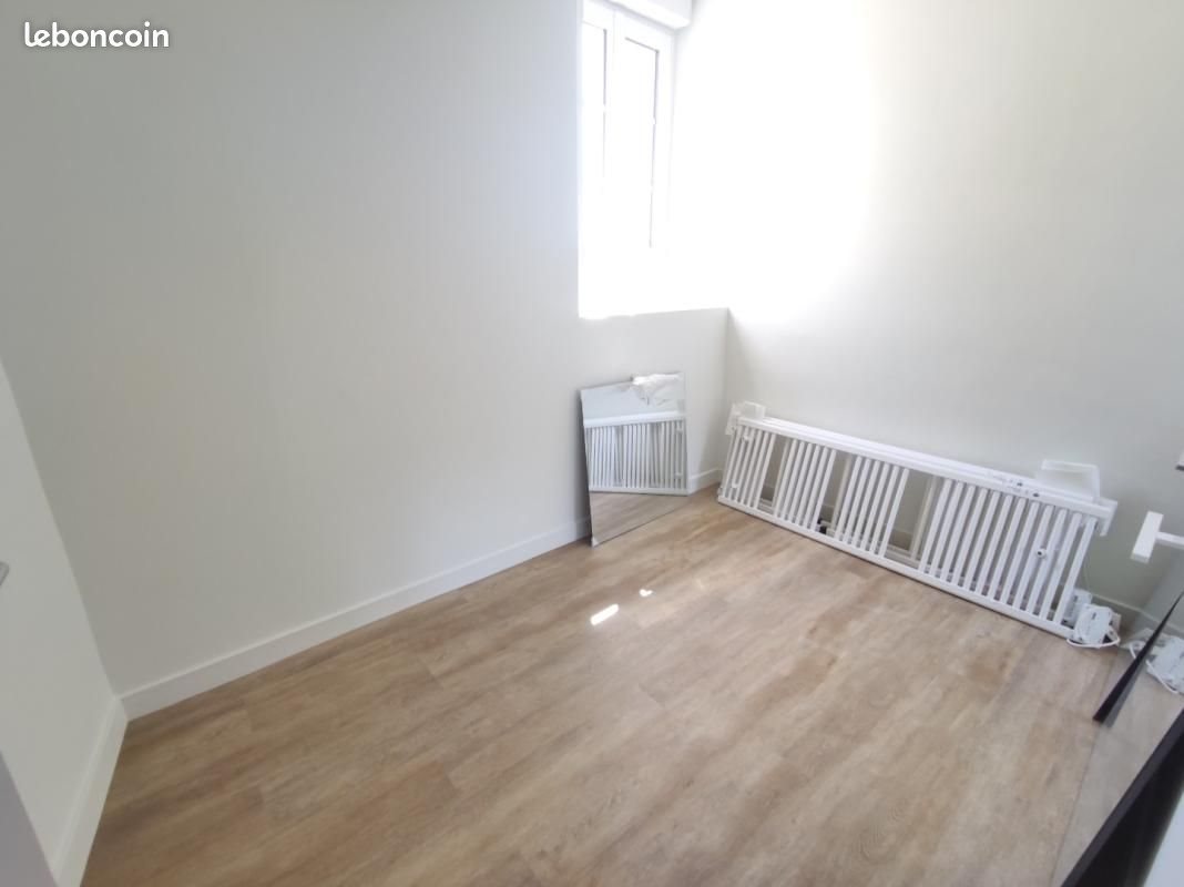 Appartement à louer, 75m², Fougères