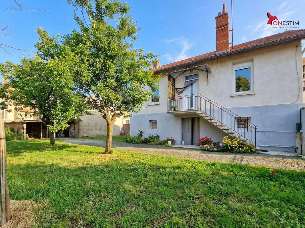 Maison à vendre, 99m², Feurs