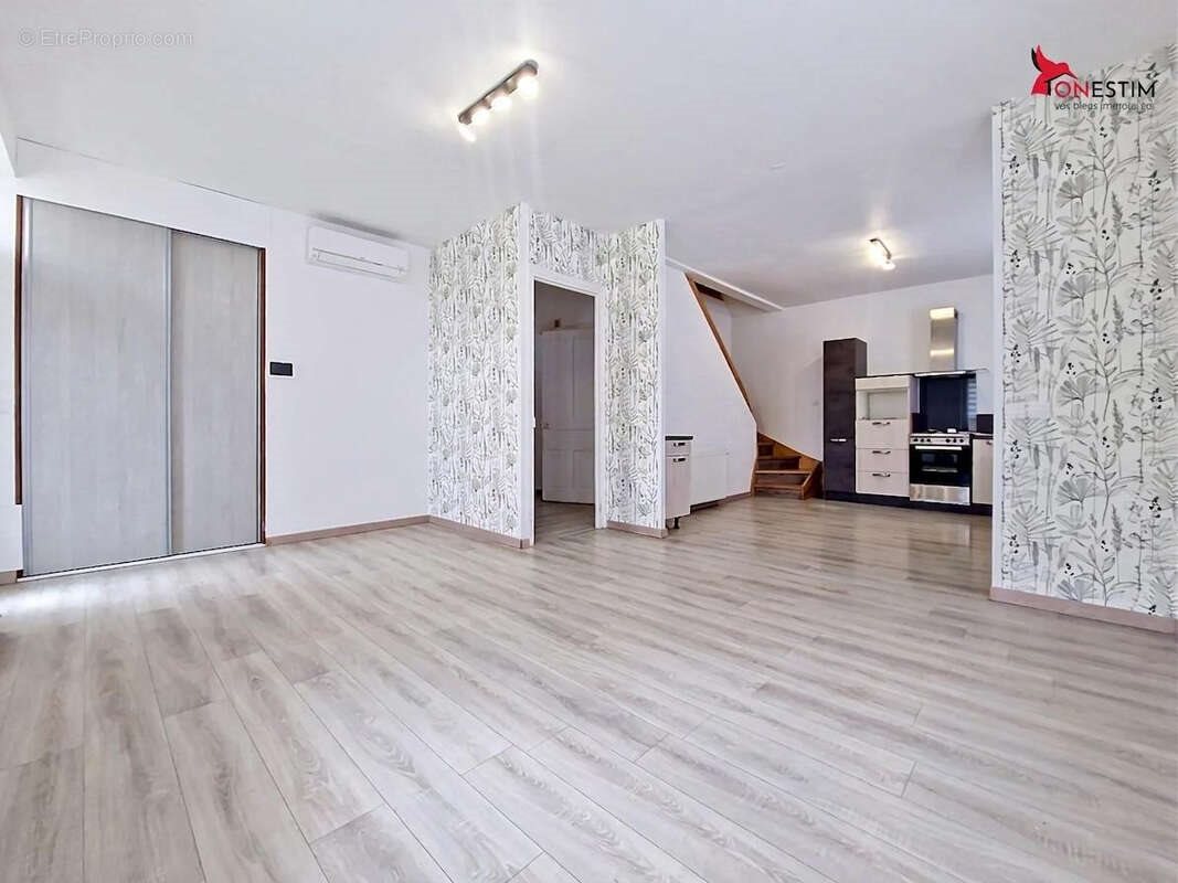 Maison à vendre, 99m², Feurs