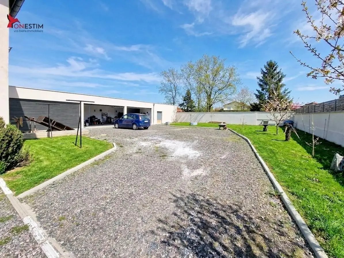 Maison à vendre, 135m², L'Hôpital-le-Grand