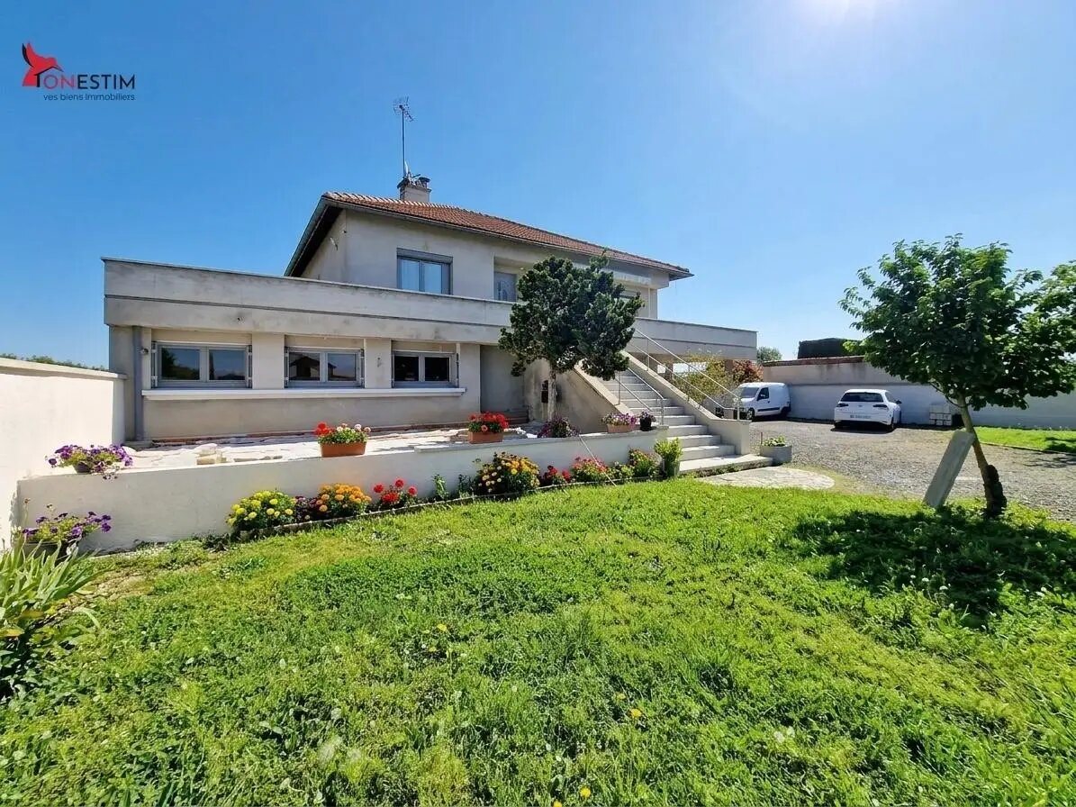 Maison à vendre, 135m², L'Hôpital-le-Grand