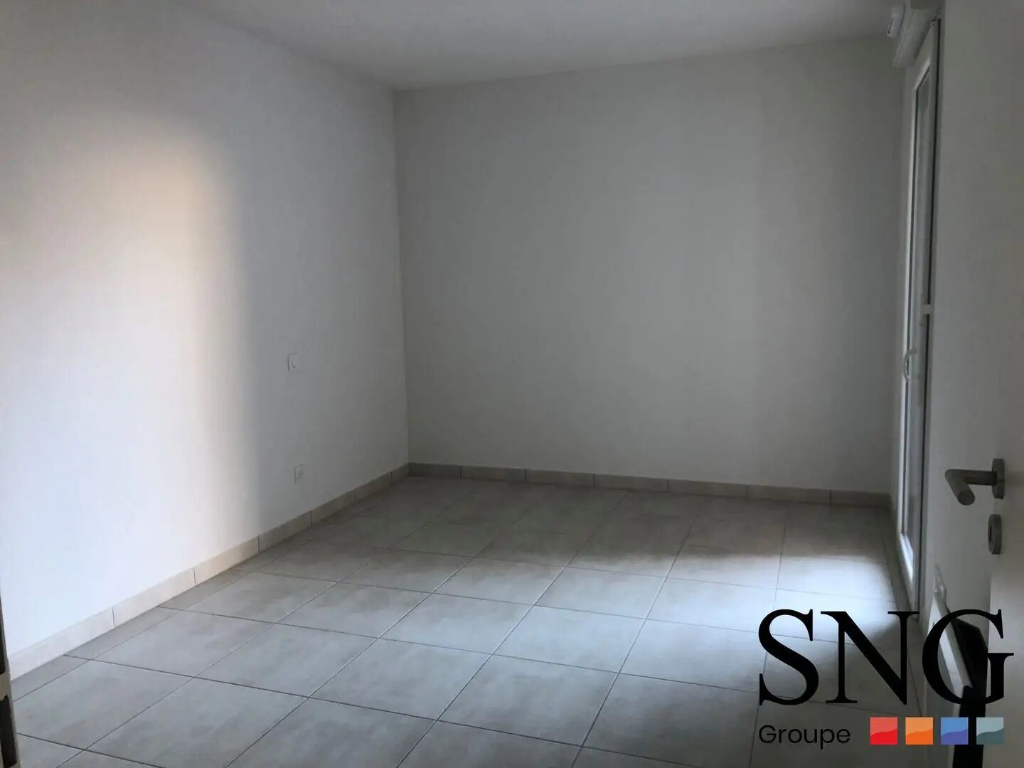 Appartement à louer, 38m², Vias
