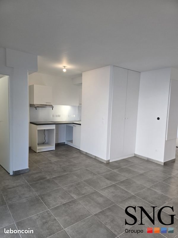Appartement à louer, 68m², Vaux-le-Pénil