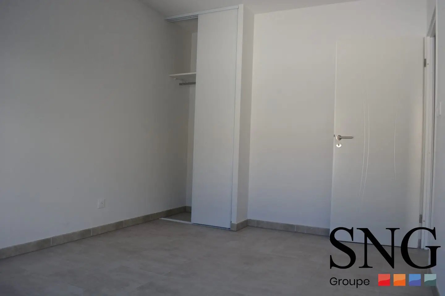 Appartement à louer, 61m², Vias