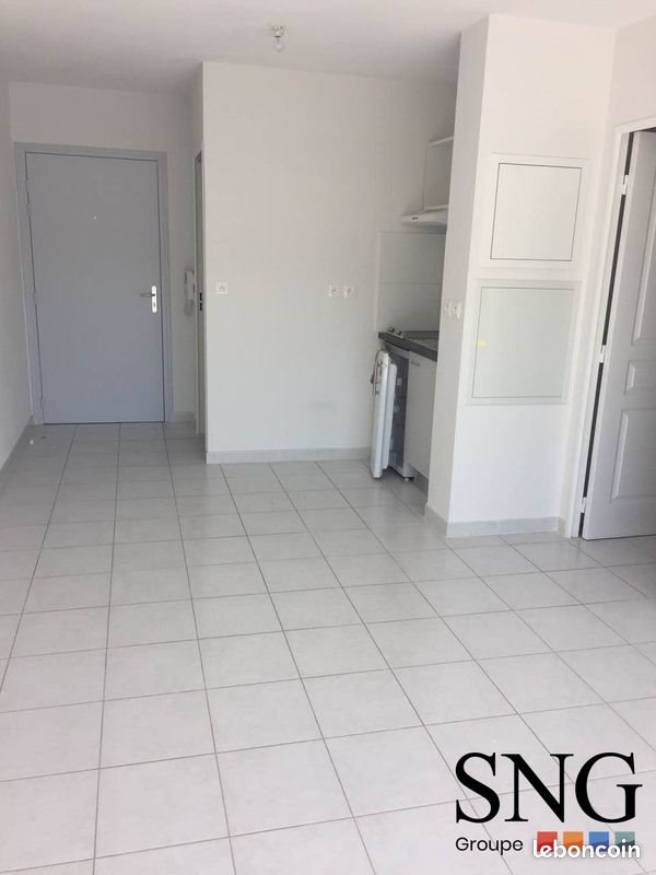 Appartement à louer, 40m², Garons