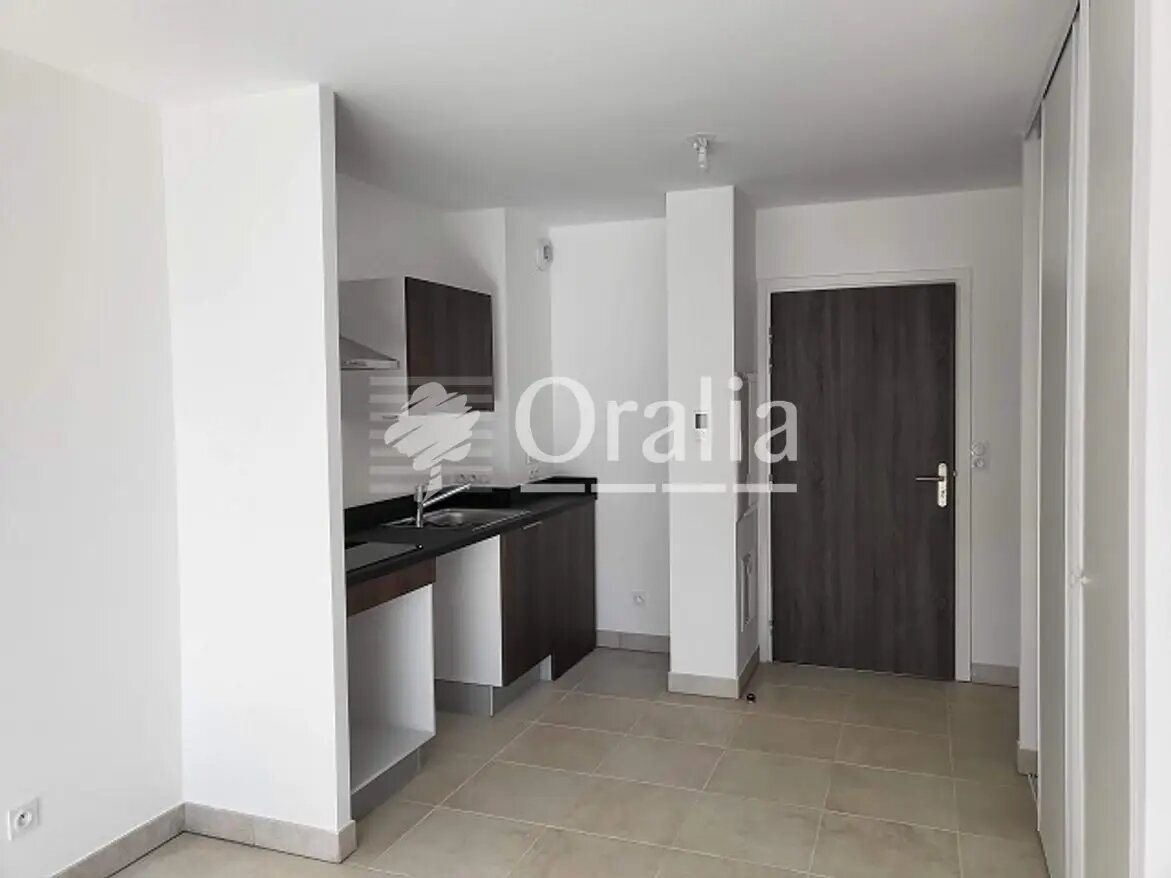 Appartement à louer, 39m², Nîmes