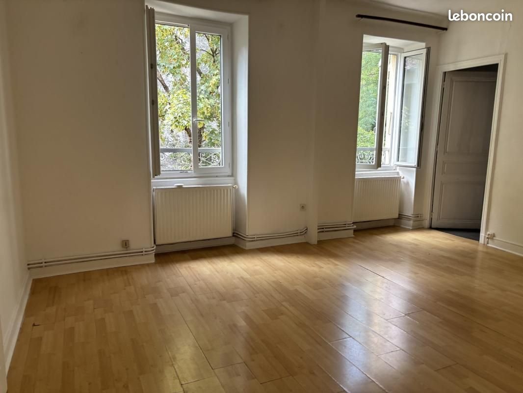 Appartement à vendre, 64m², Vals-les-Bains
