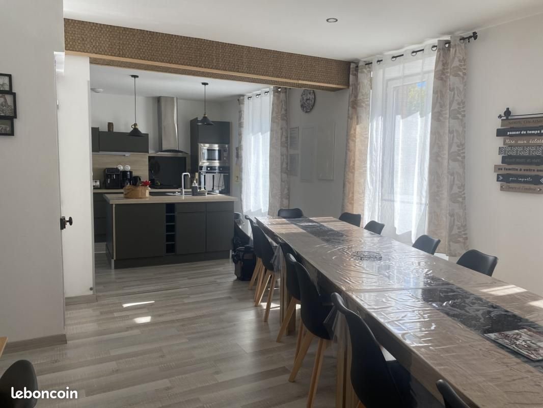 Maison à vendre, 155m², Meyras