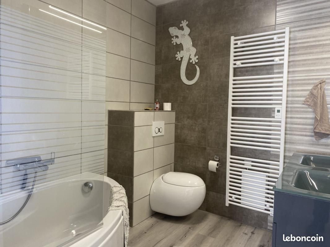 Maison à vendre, 155m², Meyras