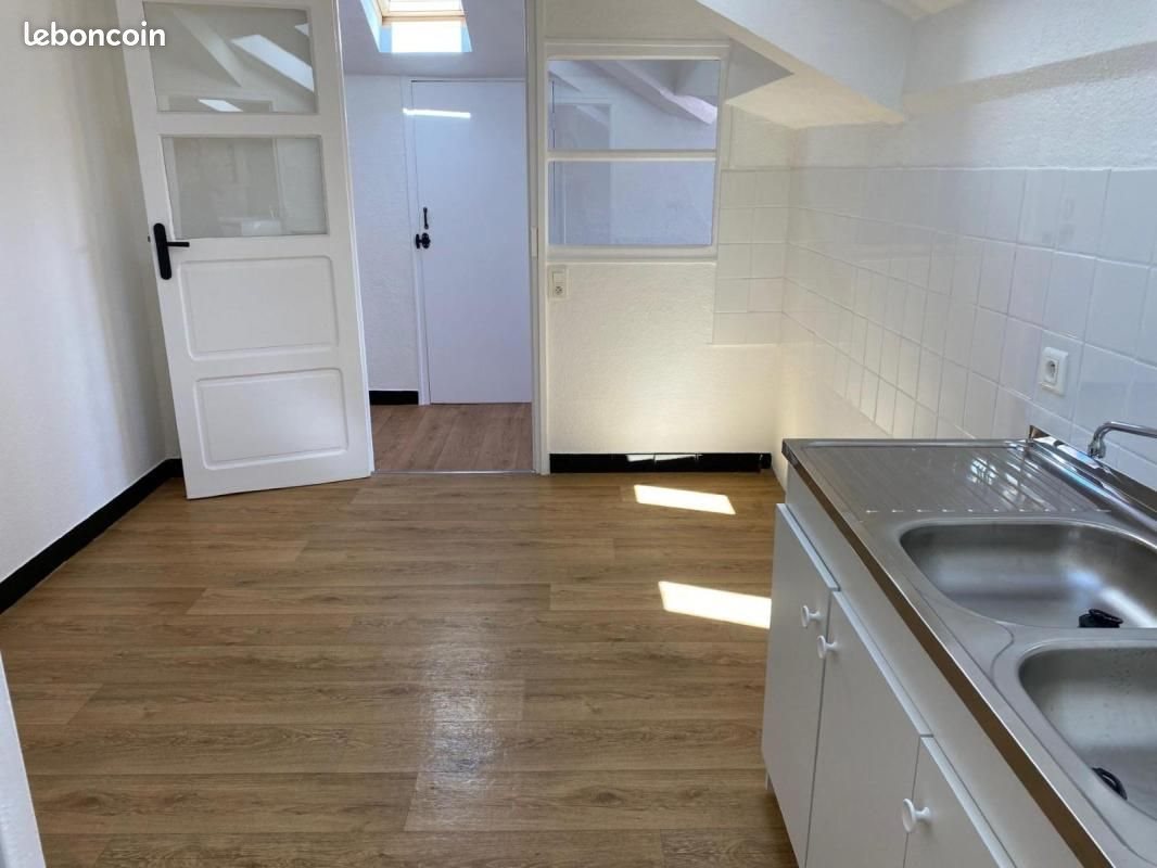 Appartement à louer, 53m², Aubenas