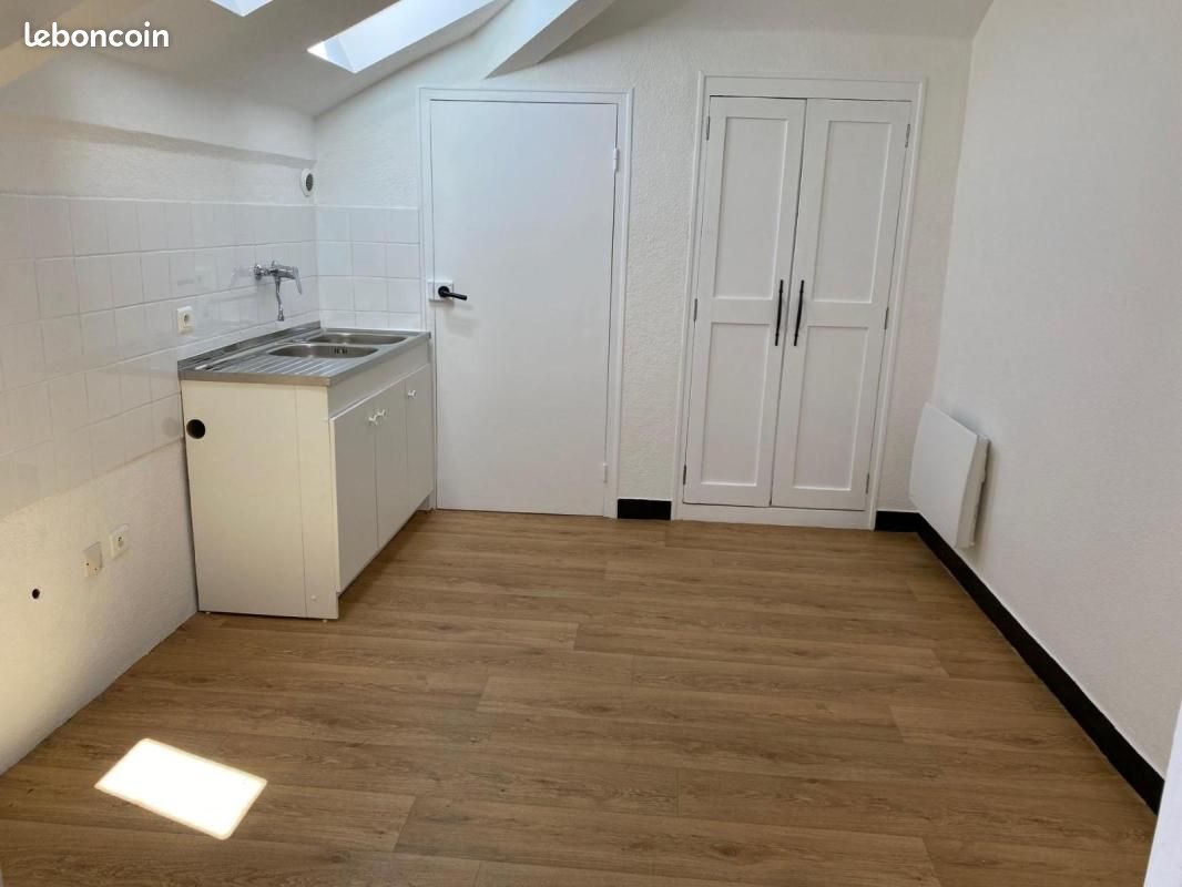 Appartement à louer, 53m², Aubenas