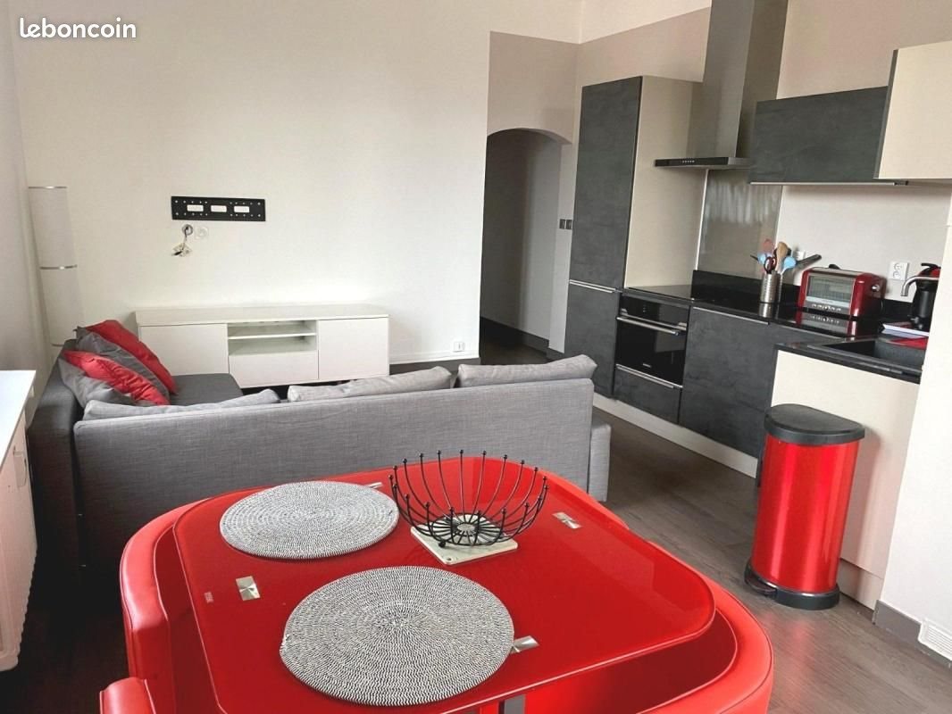 Appartement à louer, 38m², Aubenas