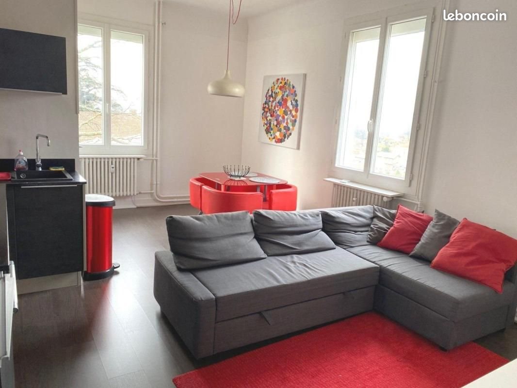 Appartement à louer, 38m², Aubenas