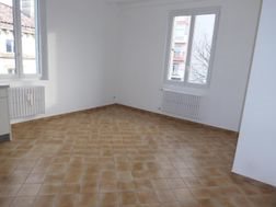 Appartement à louer, 35m², Aubenas
