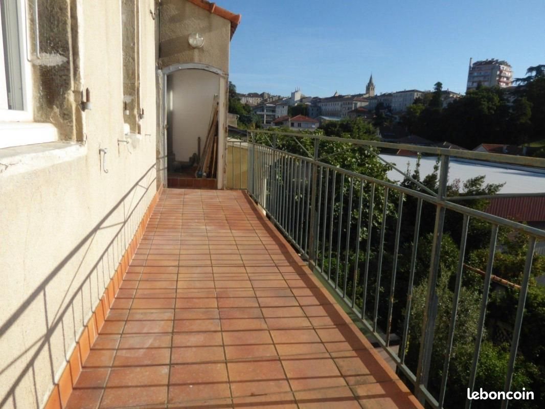 Appartement à louer, 43m², Aubenas