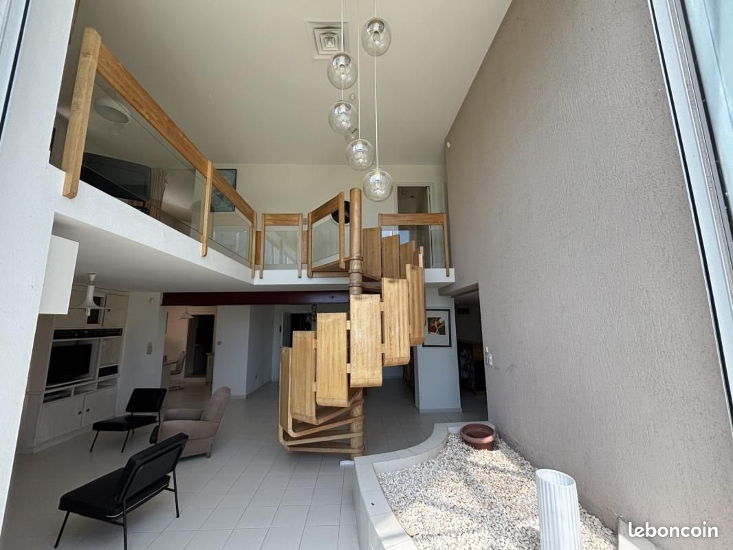 Maison à vendre, 212m², Aubenas