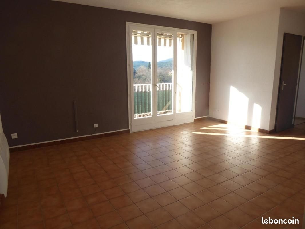 Appartement à louer, 55m², Aubenas