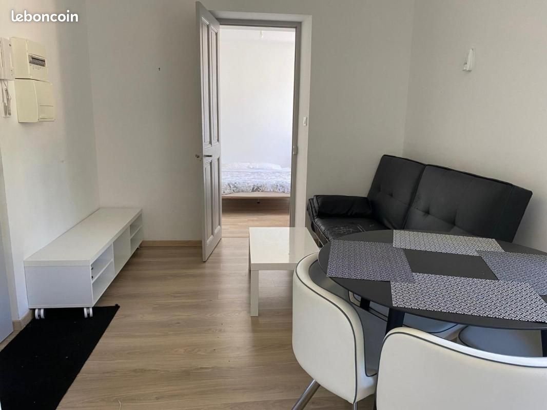 Appartement à louer, 21m², Vals-les-Bains