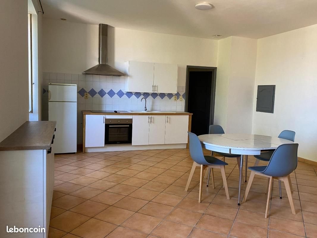 Appartement à louer, 63m², Villeneuve-de-Berg