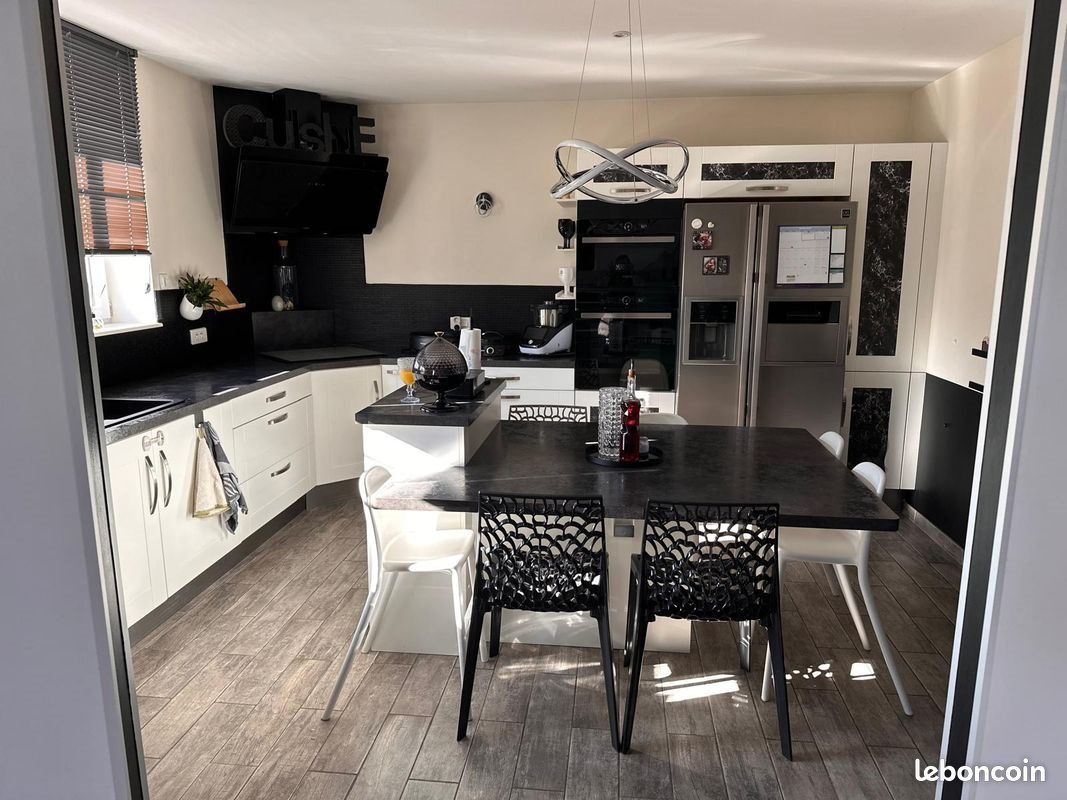 Maison à vendre, 220m², Vichy