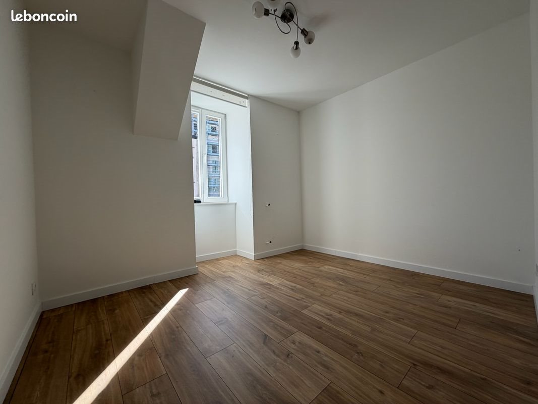 Appartement à louer, 77m², Vichy