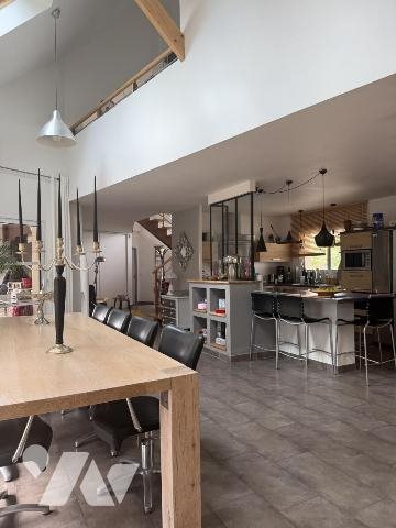 Maison à vendre, 244m², Theix