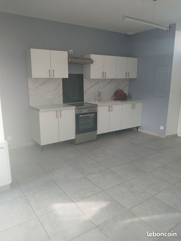 Maison à louer, 48m², Saint-Georges-de-Pointindoux