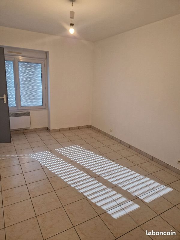 Appartement à louer, 66m², Le Champ-Saint-Père