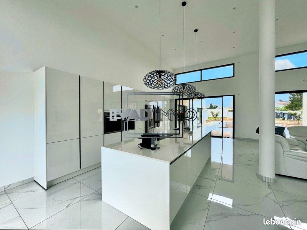 Maison à vendre, 222m², Veauche