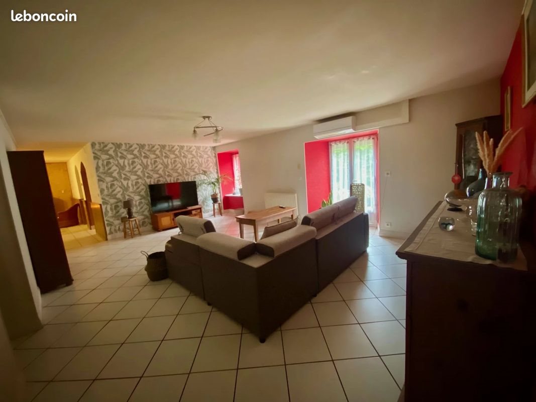 Maison à vendre, 230m², La Tour-d'Auvergne