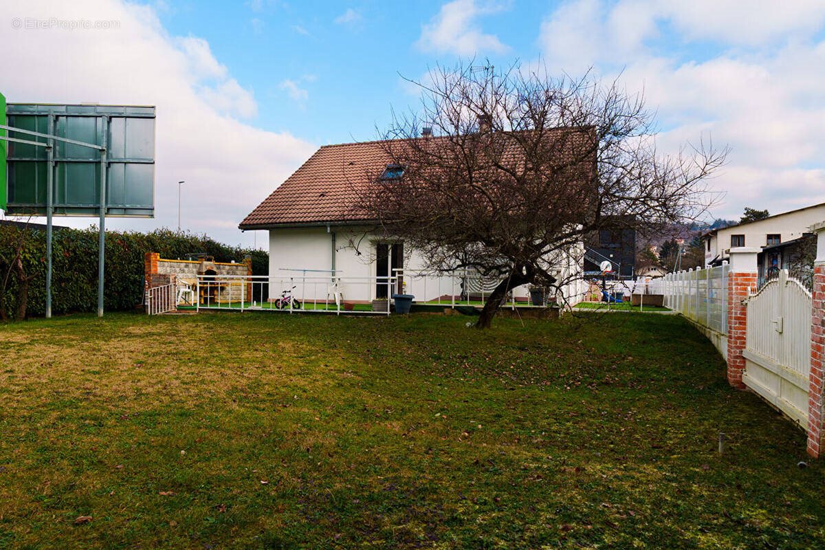 Maison à vendre, 152m², Vétraz-Monthoux