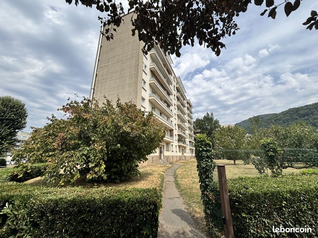 Appartement à louer, 52m², Gières