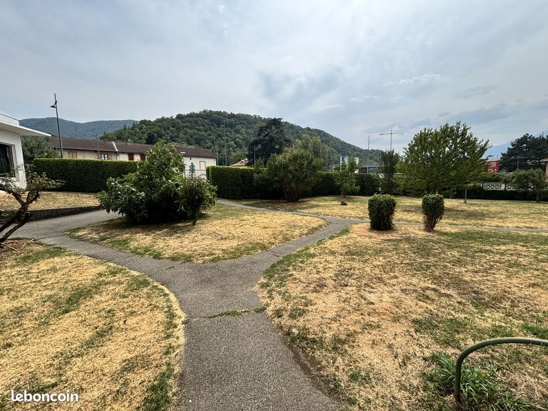 Appartement à louer, 52m², Gières