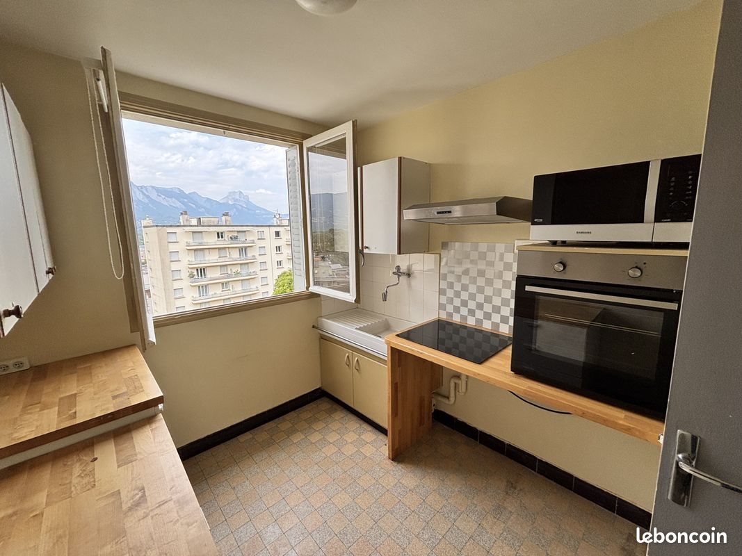 Appartement à louer, 52m², Gières