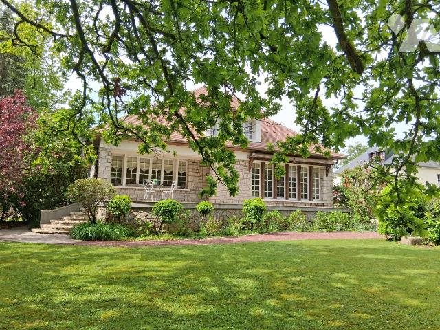 Maison à vendre, 201m², Bagnoles-de-l'Orne