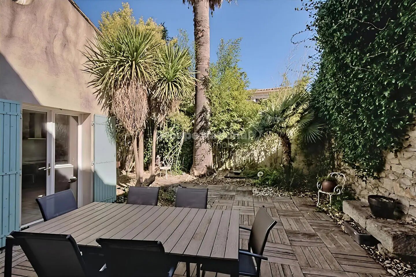 Maison à vendre, 160m², Saint-Laurent-d'Aigouze