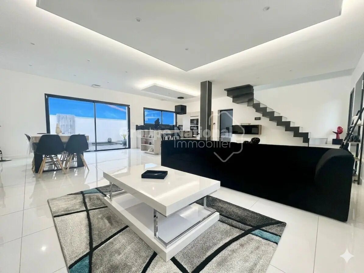 Maison à vendre, 137m², Lunel