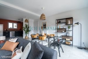 Appartement à vendre, 104m², Roussillon