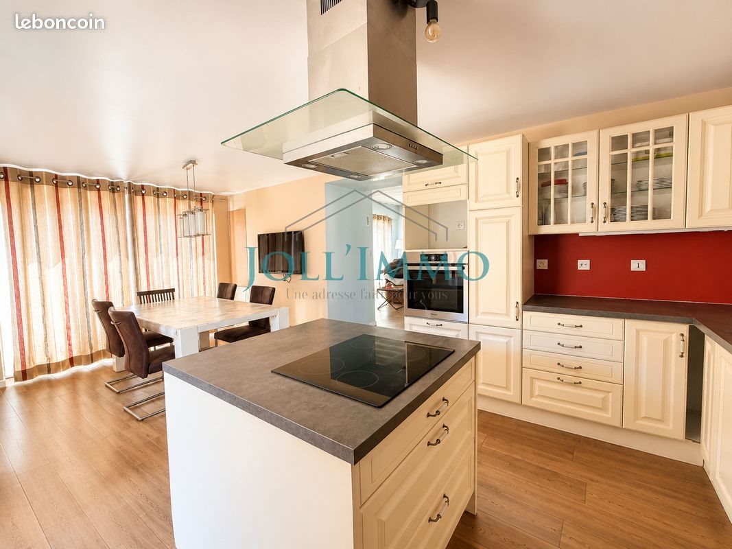Maison à vendre, 160m², Roussillon