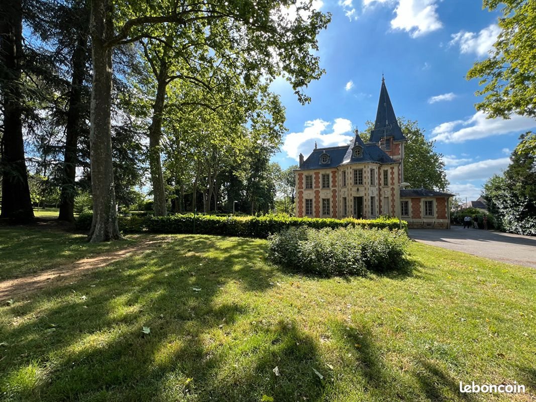 Maison à vendre, 319m², Yzeure