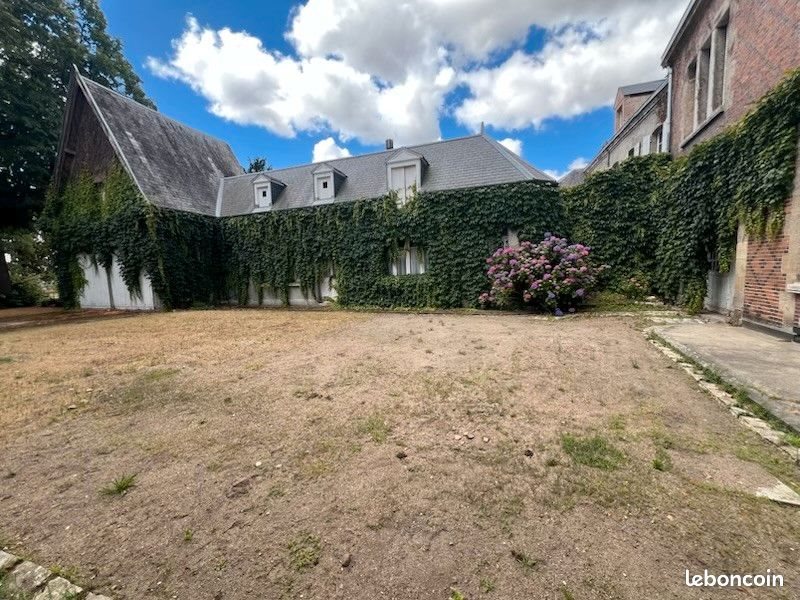 Appartement à louer, 148m², Moulins