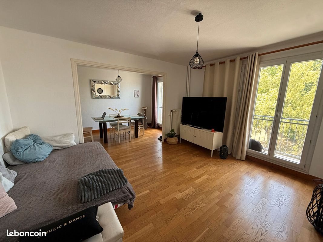 Appartement à louer, 76m², Moulins