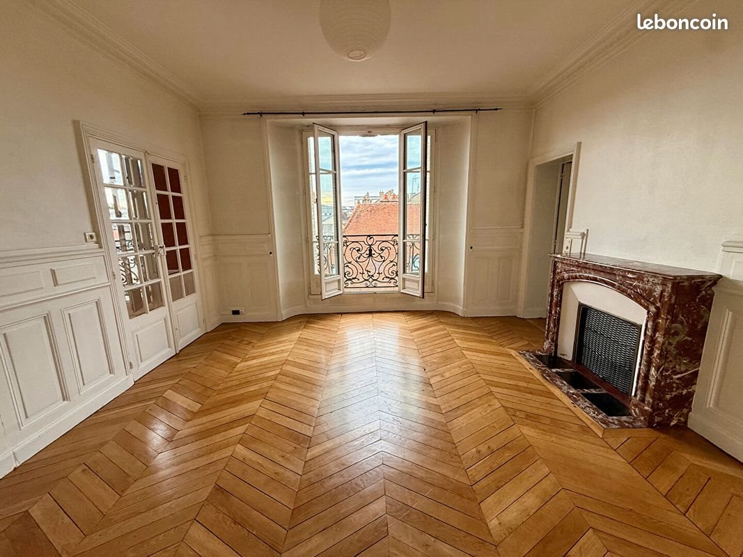 Appartement à louer, 88m², Moulins