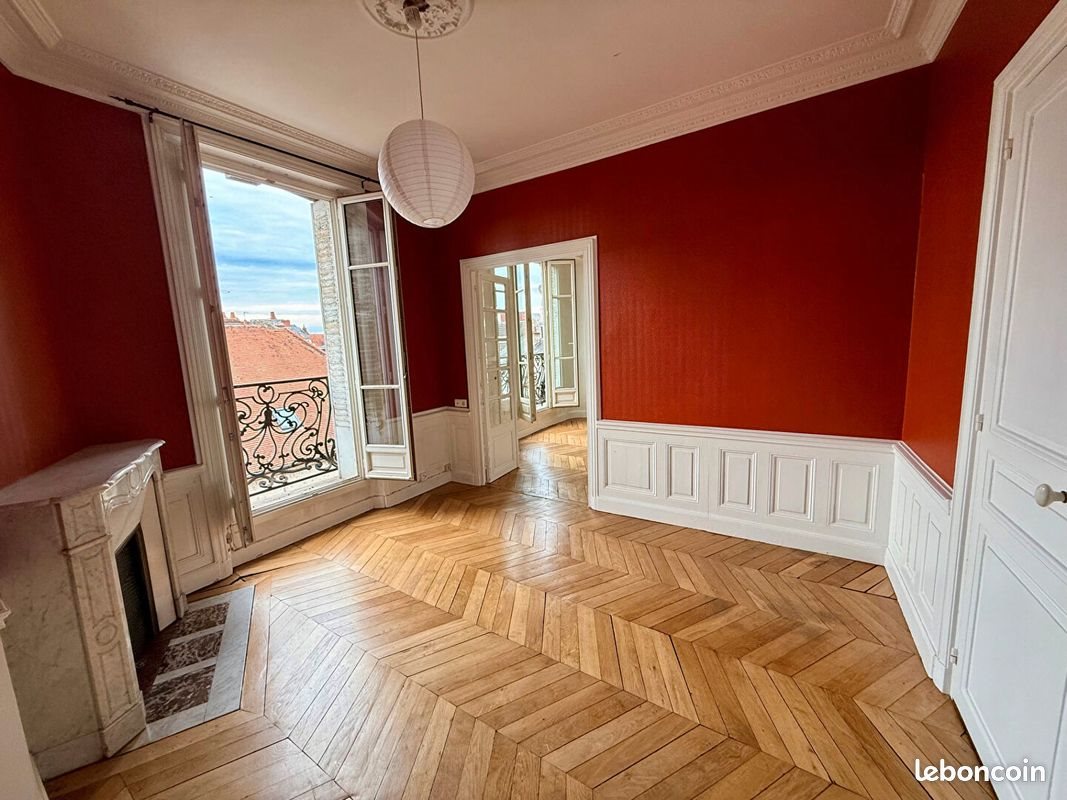 Appartement à louer, 88m², Moulins