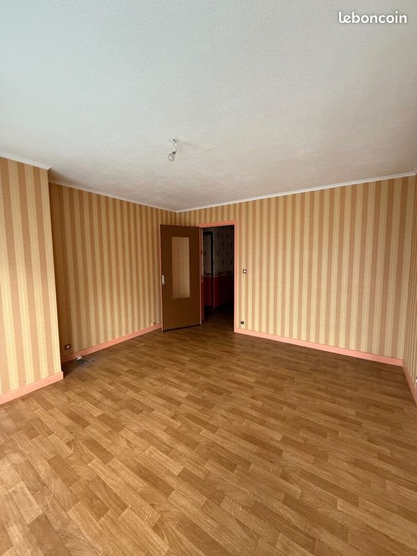 Appartement à louer, 76m², Moulins